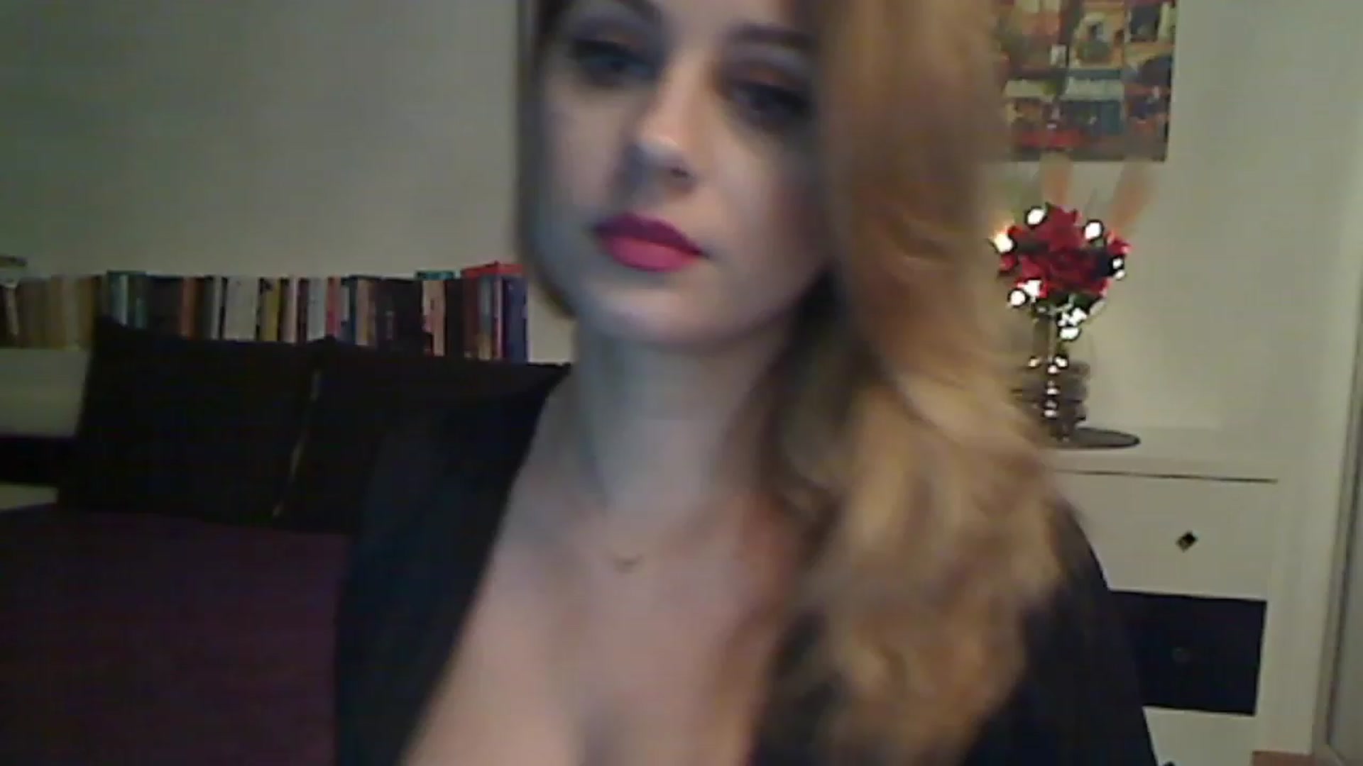 Gallery image thumbnail from MISS__S's myfreecams stream on, 11/25/2022, 02:16 image 12 of 20