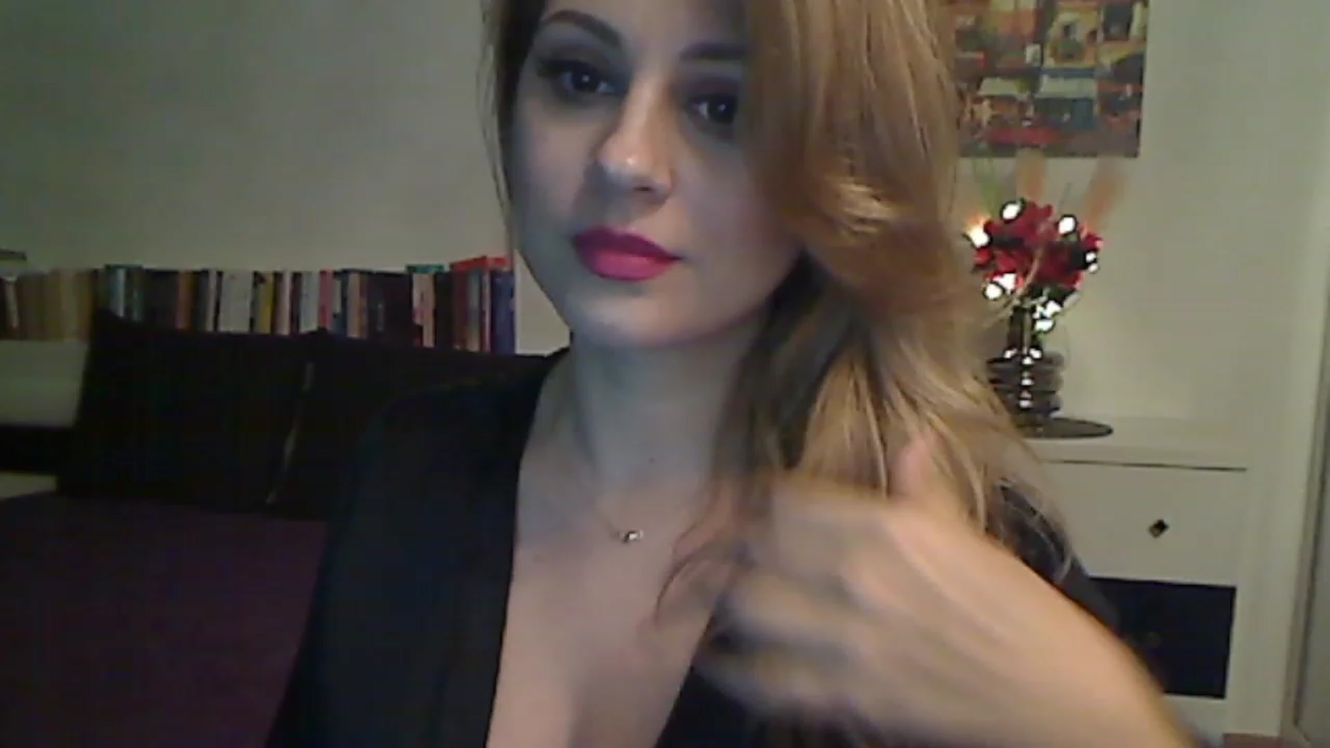 Gallery image thumbnail from MISS__S's myfreecams stream on, 11/25/2022, 02:16 image 3 of 20