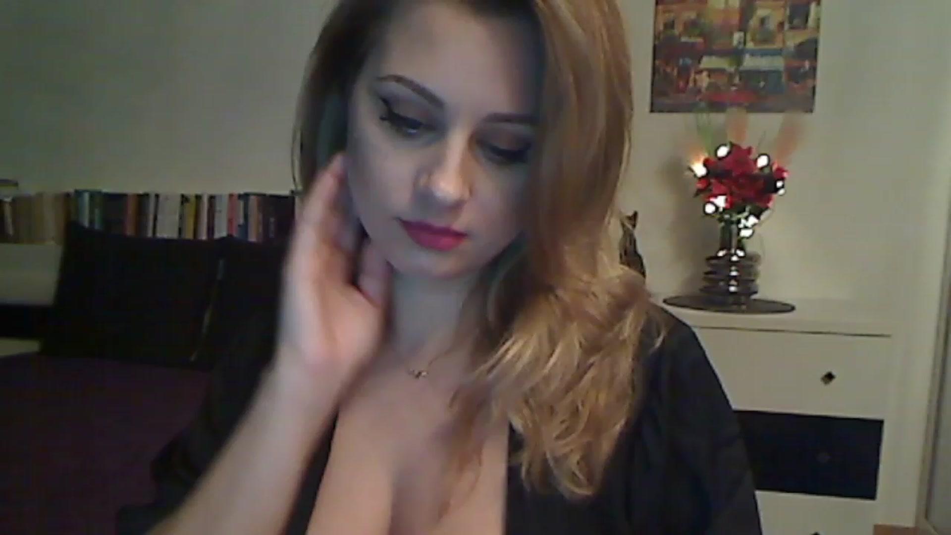 Gallery image thumbnail from MISS__S's myfreecams stream on, 11/25/2022, 02:16 image 16 of 20