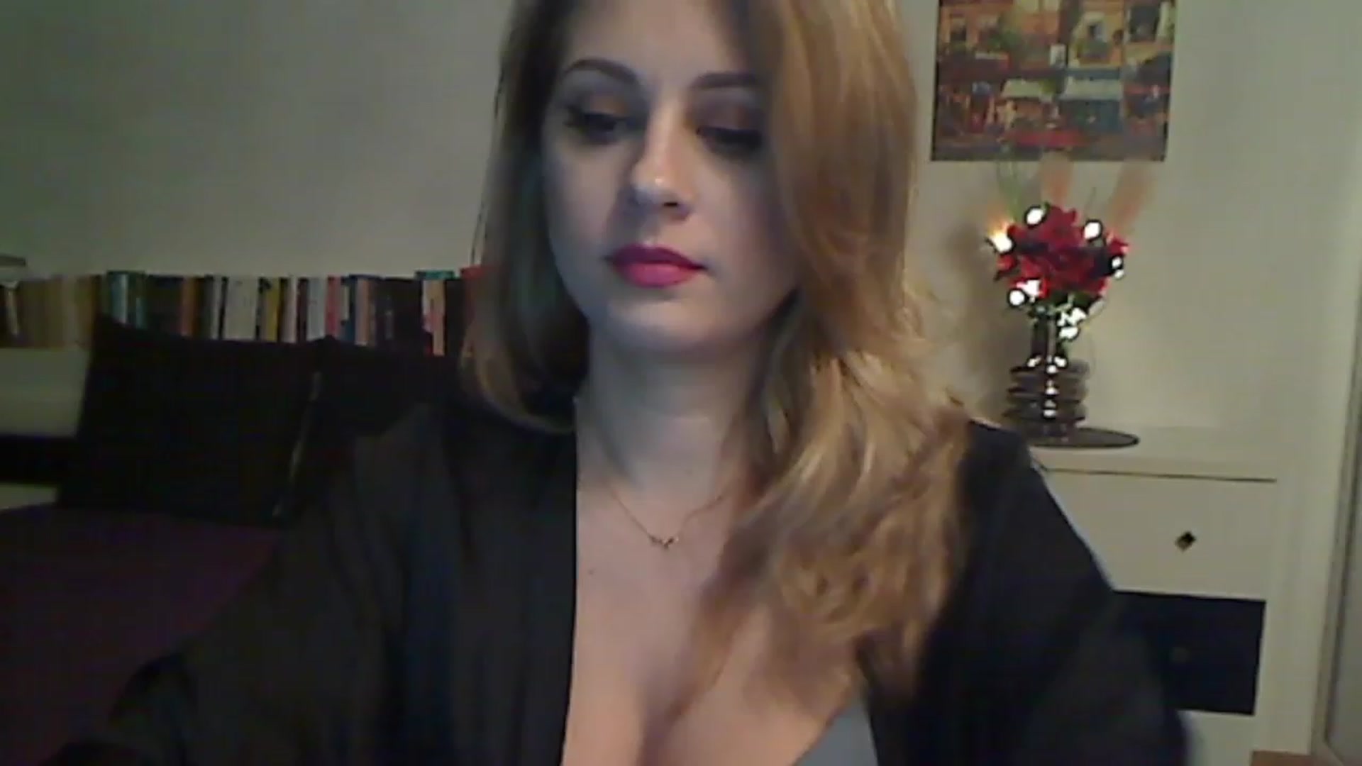 Gallery image thumbnail from MISS__S's myfreecams stream on, 11/25/2022, 02:16 image 19 of 20