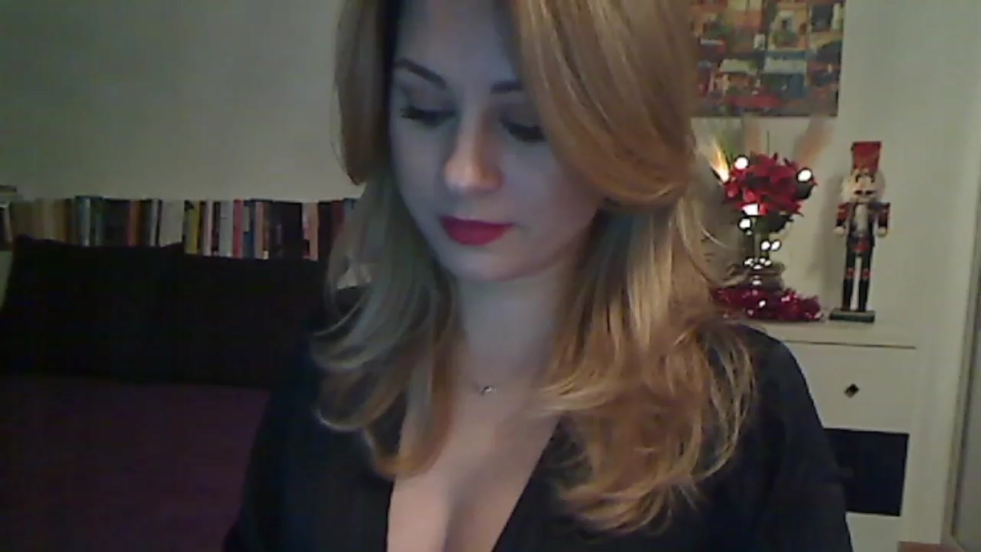 Gallery image thumbnail from MISS__S's myfreecams stream on, 12/04/2022, 24:21 image 5 of 20