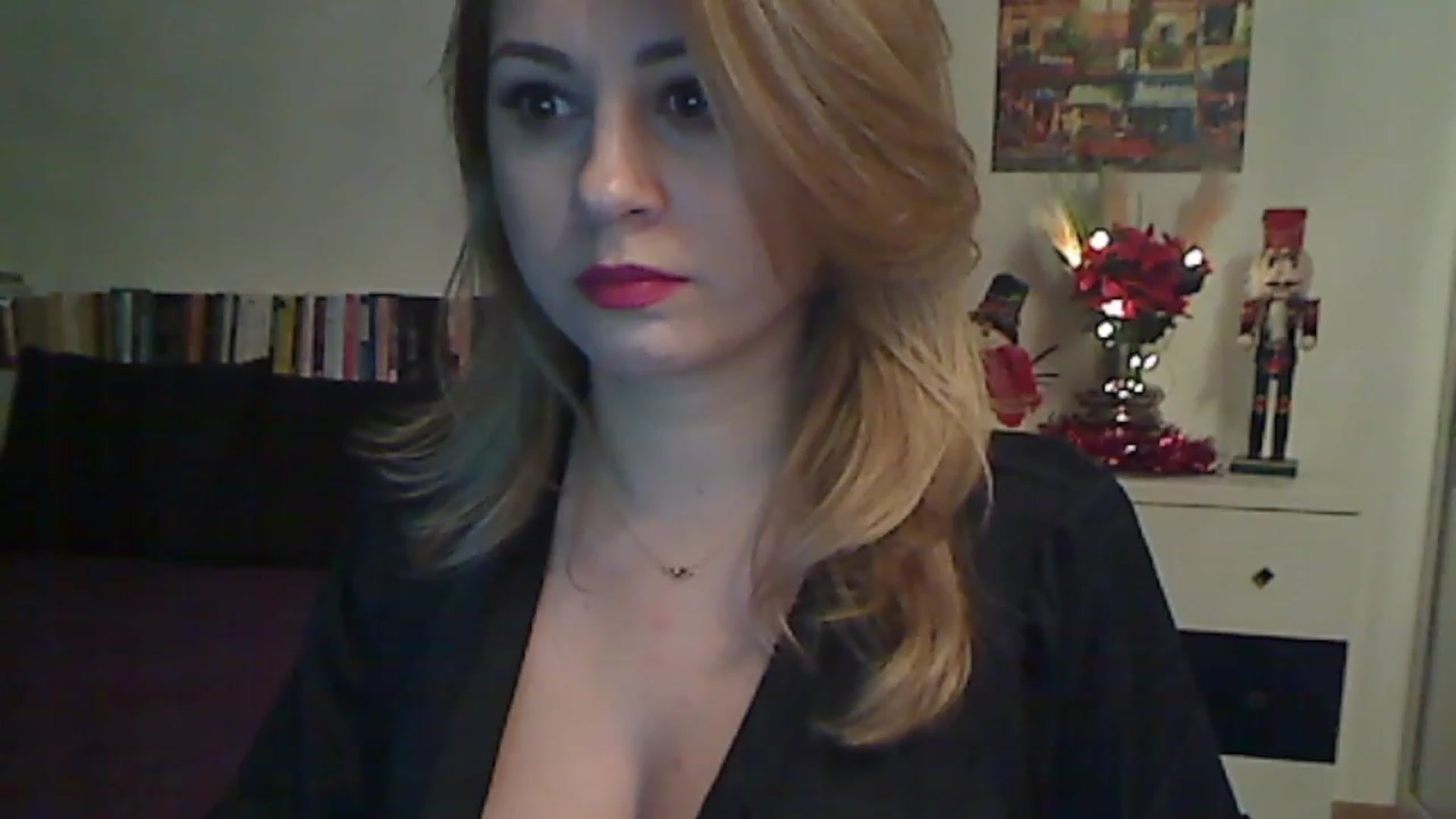 Gallery image thumbnail from MISS__S's myfreecams stream on, 12/04/2022, 24:21 image 12 of 20