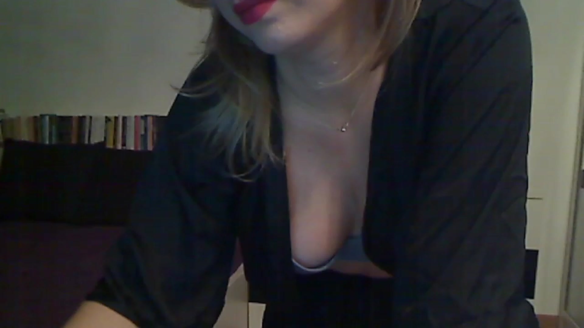 Gallery image thumbnail from MISS__S's myfreecams stream on, 12/04/2022, 24:21 image 11 of 20