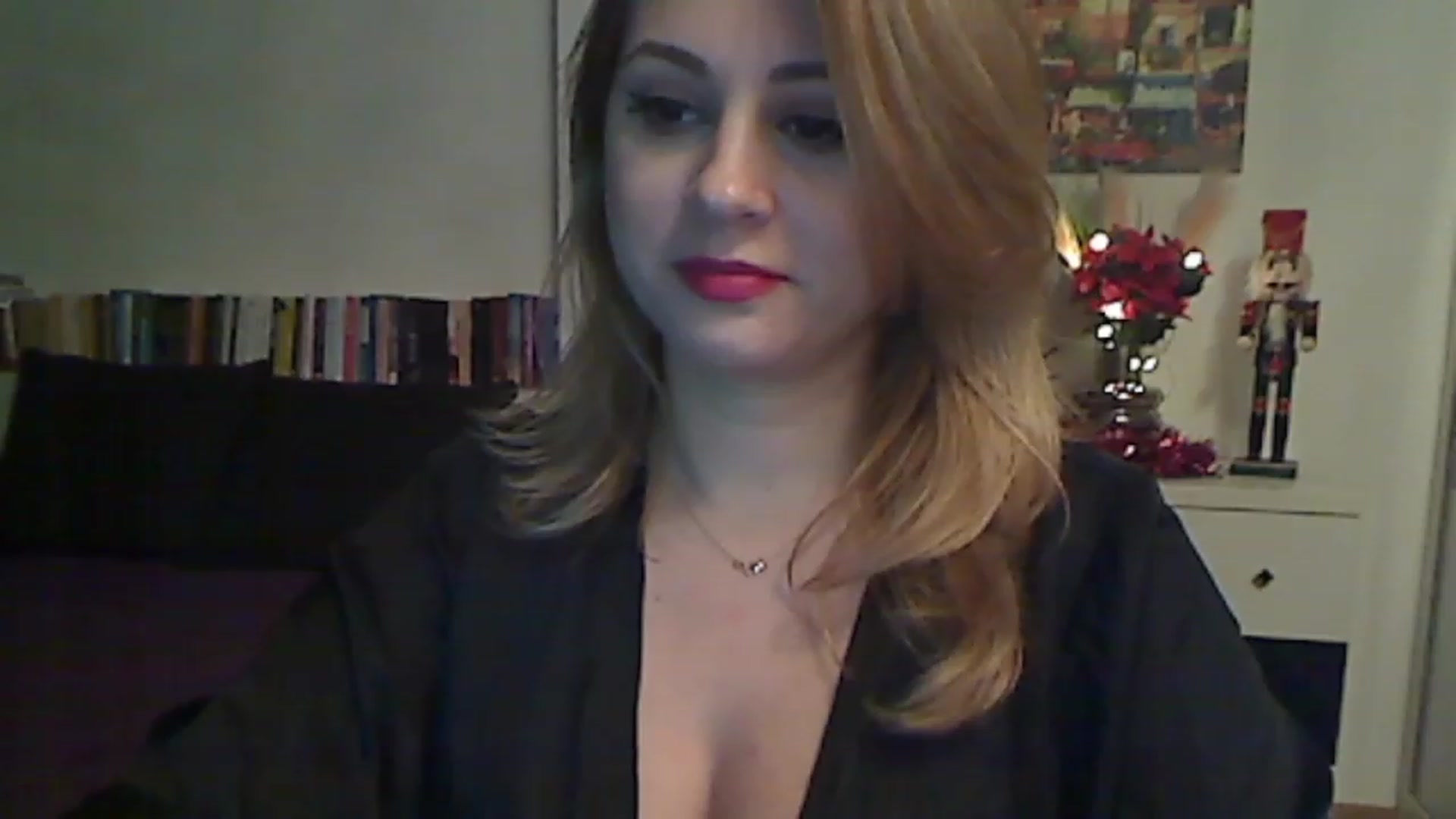 Gallery image thumbnail from MISS__S's myfreecams stream on, 12/04/2022, 24:21 image 13 of 20