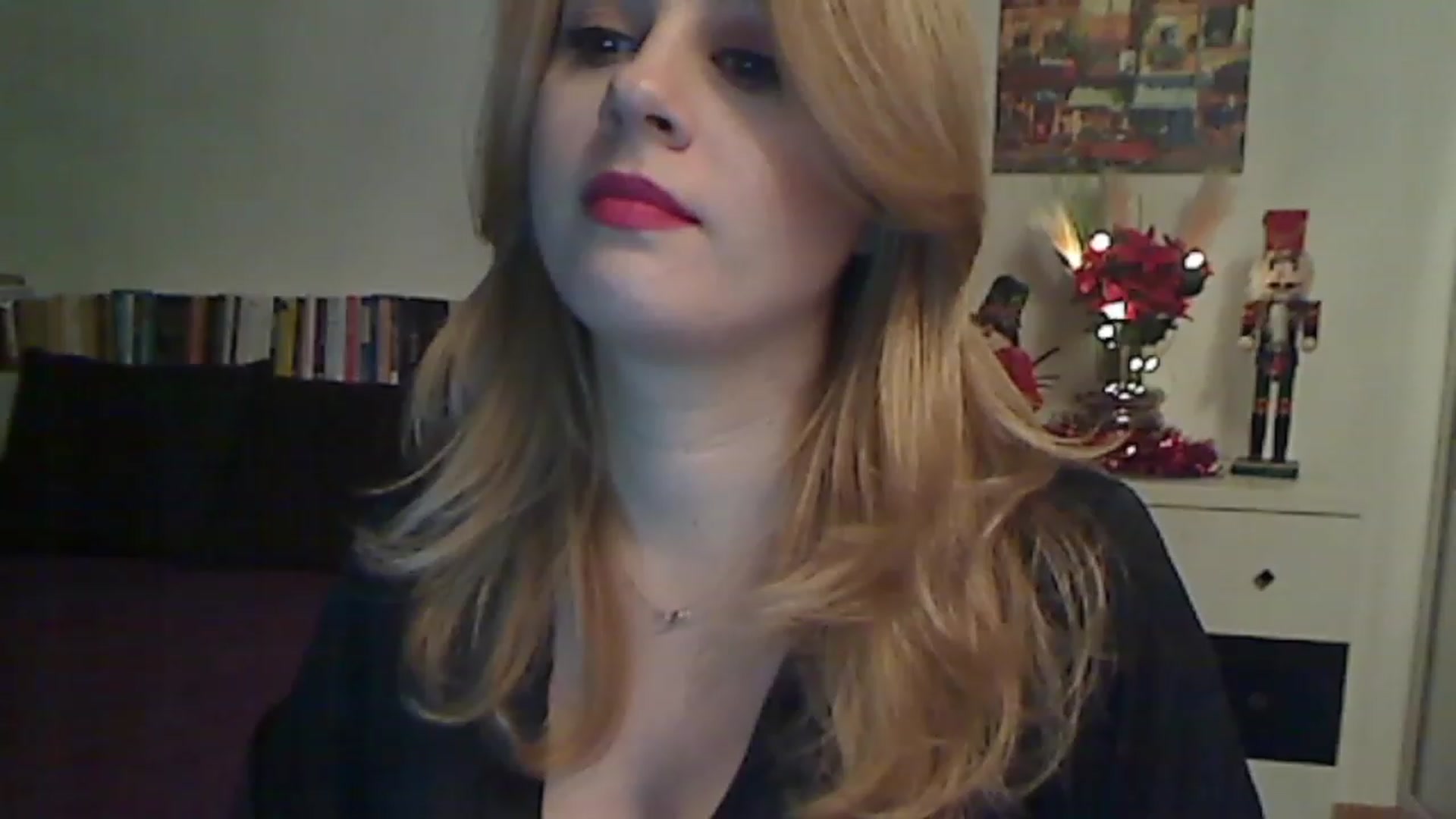 Gallery image thumbnail from MISS__S's myfreecams stream on, 12/04/2022, 24:21 image 3 of 20