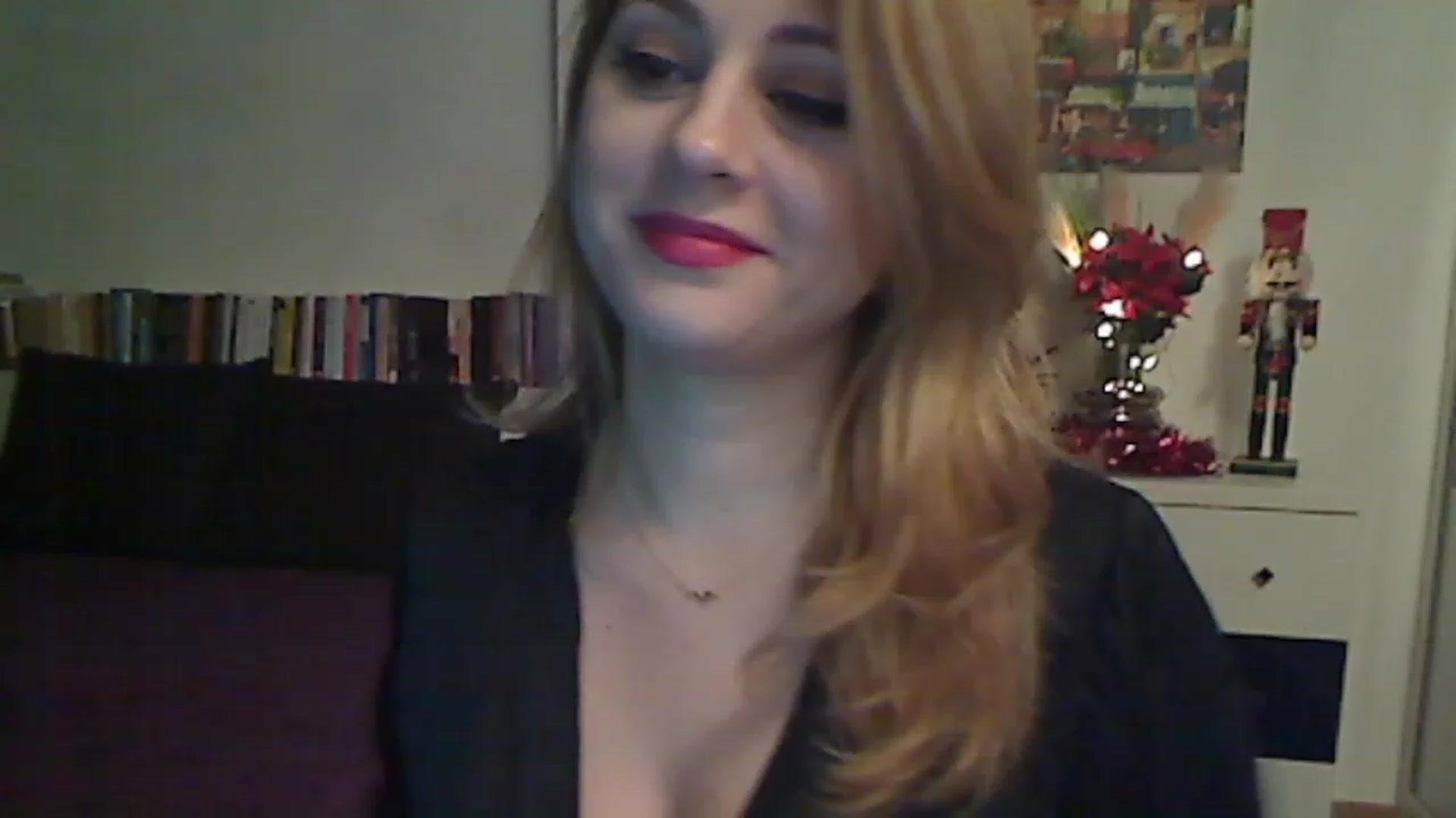 Gallery image thumbnail from MISS__S's myfreecams stream on, 12/04/2022, 01:17 image 3 of 20