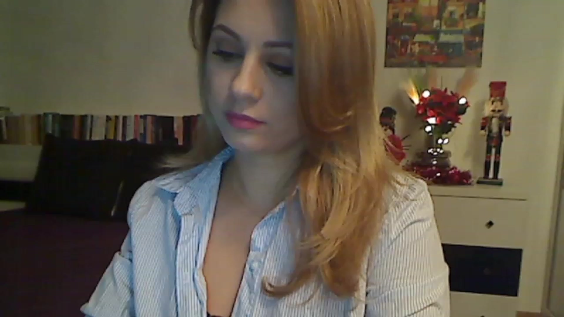 Gallery image thumbnail from MISS__S's myfreecams stream on, 12/07/2022, 24:29 image 3 of 20