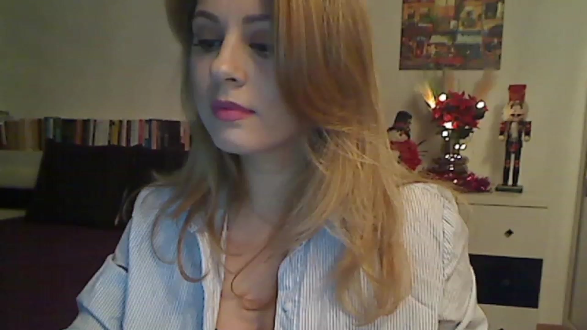 Gallery image thumbnail from MISS__S's myfreecams stream on, 12/07/2022, 24:29 image 16 of 20