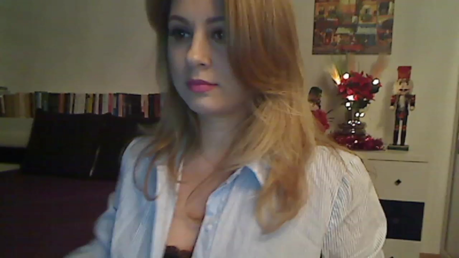 Gallery image thumbnail from MISS__S's myfreecams stream on, 12/07/2022, 24:29 image 15 of 20