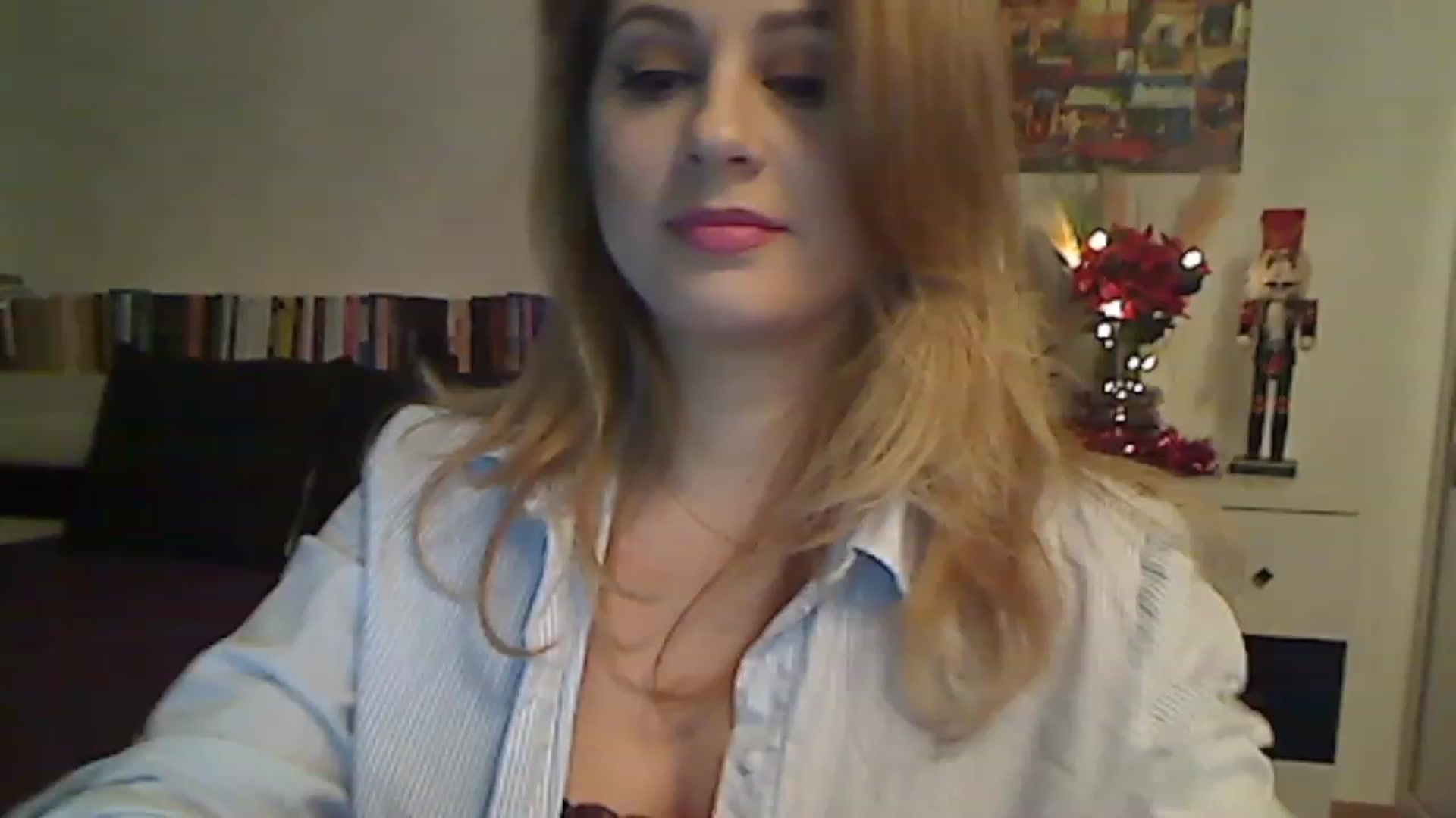 Gallery image thumbnail from MISS__S's myfreecams stream on, 12/07/2022, 24:29 image 14 of 20