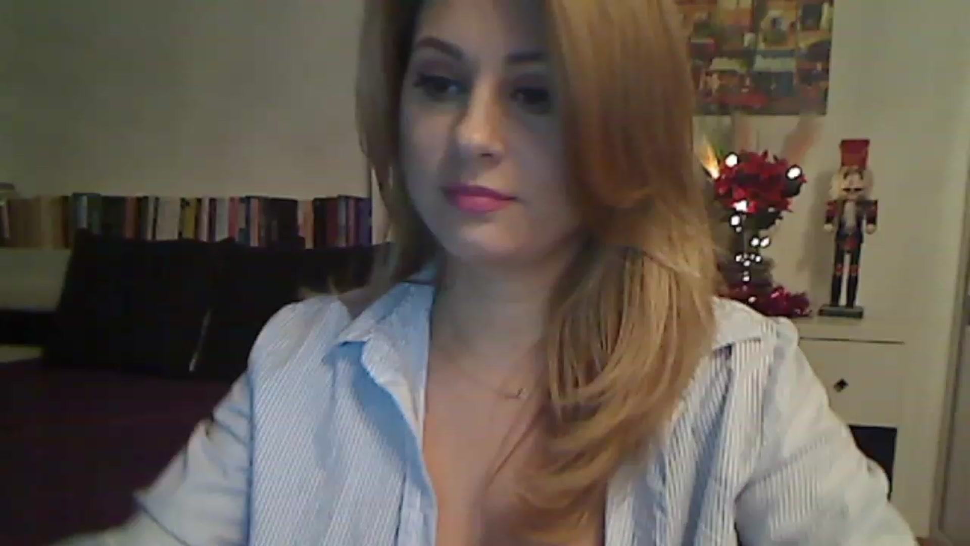 Gallery image thumbnail from MISS__S's myfreecams stream on, 12/07/2022, 01:47 image 15 of 20
