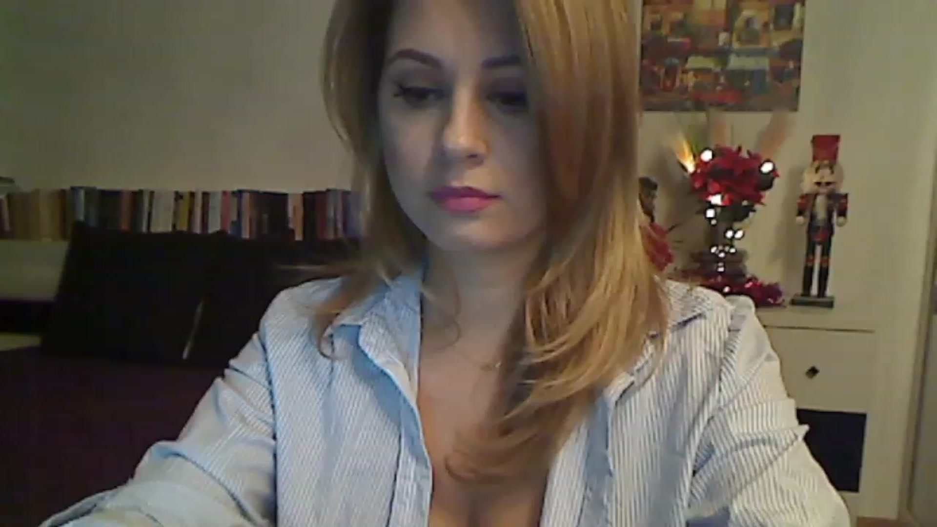 Gallery image thumbnail from MISS__S's myfreecams stream on, 12/07/2022, 01:47 image 7 of 20