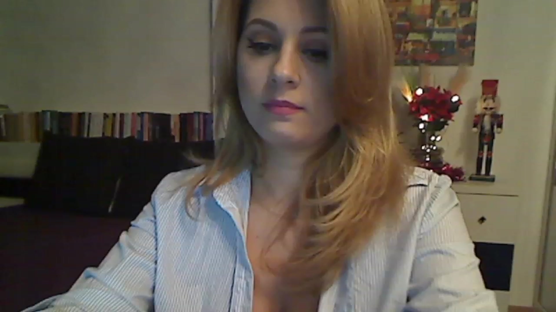 Gallery image thumbnail from MISS__S's myfreecams stream on, 12/07/2022, 01:47 image 18 of 20
