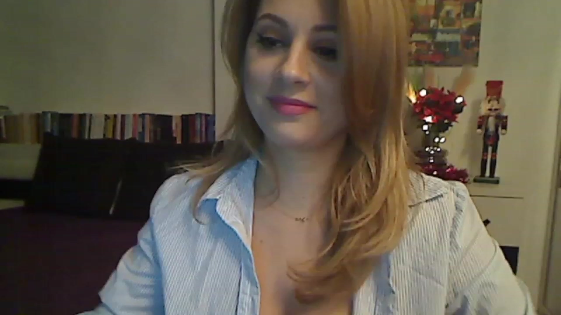Gallery image thumbnail from MISS__S's myfreecams stream on, 12/07/2022, 01:47 image 6 of 20