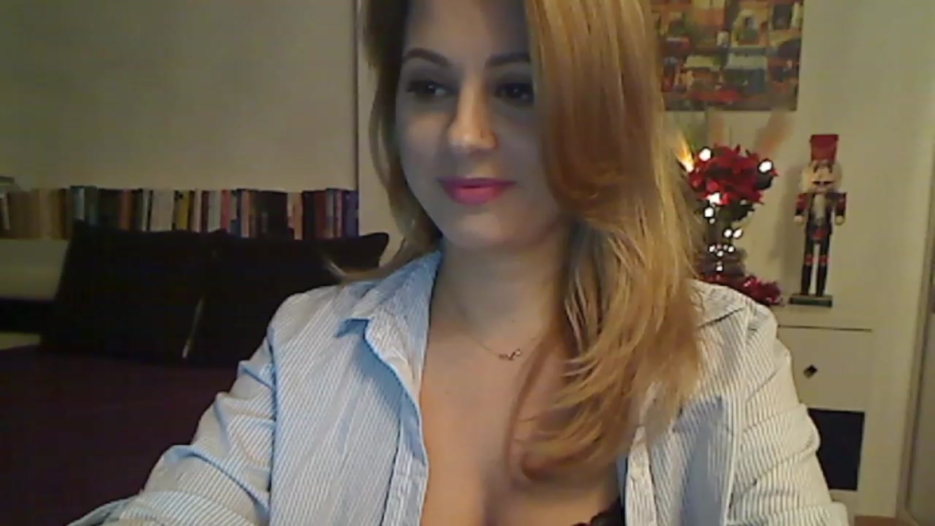 Gallery image thumbnail from MISS__S's myfreecams stream on, 12/07/2022, 01:47 image 4 of 20