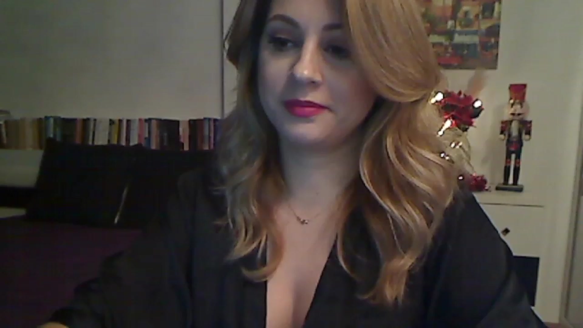 Gallery image thumbnail from MISS__S's myfreecams stream on, 12/11/2022, 01:24 image 1 of 20
