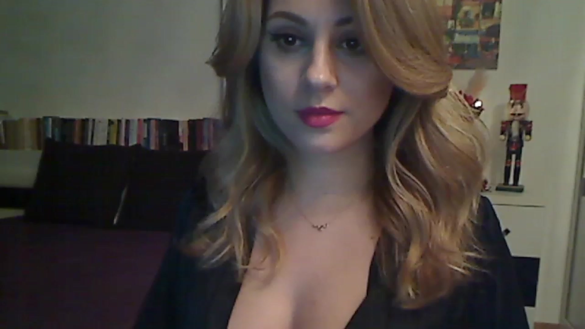 Gallery image thumbnail from MISS__S's myfreecams stream on, 12/11/2022, 01:24 image 19 of 20