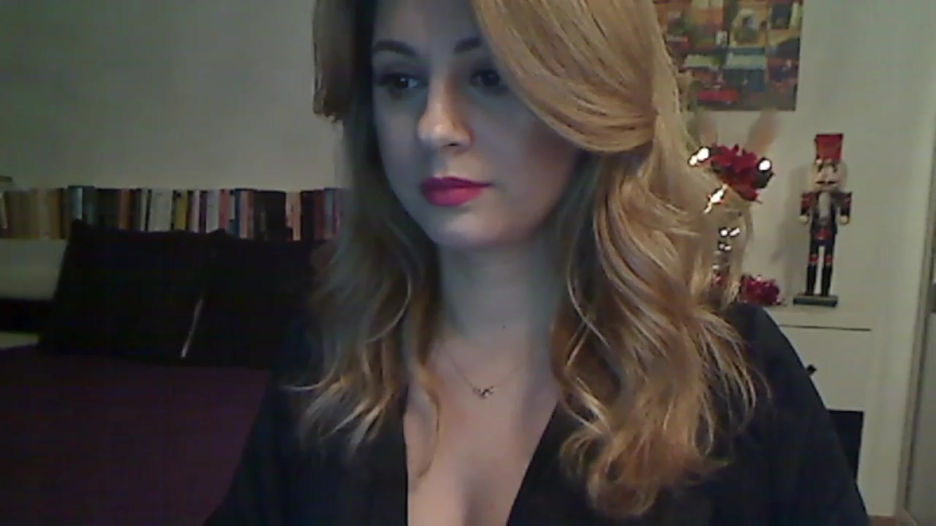 Gallery image thumbnail from MISS__S's myfreecams stream on, 12/11/2022, 01:24 image 12 of 20