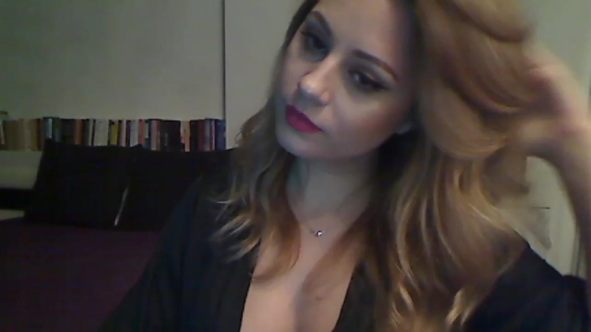 Gallery image thumbnail from MISS__S's myfreecams stream on, 12/11/2022, 01:24 image 15 of 20