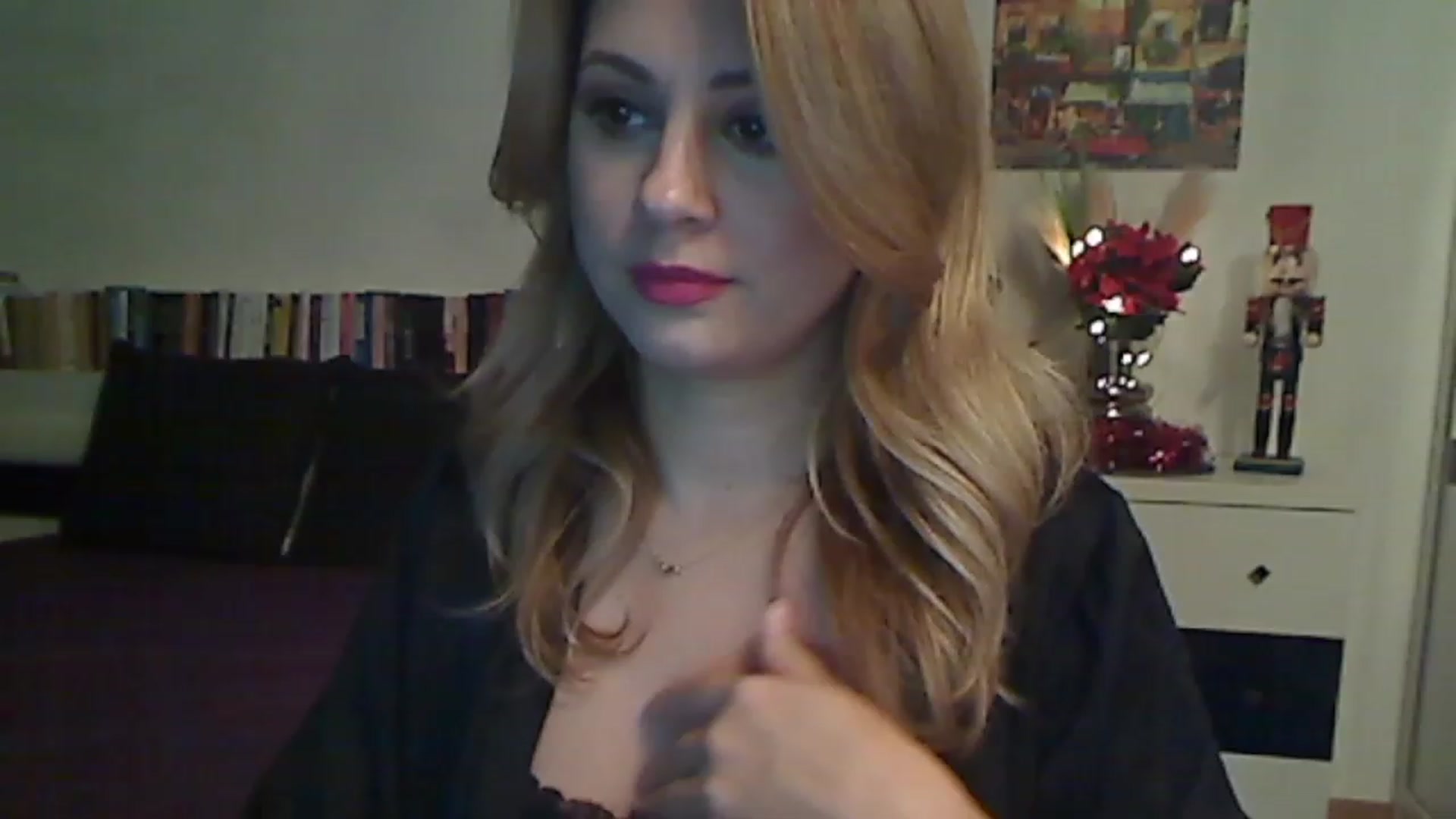 Gallery image thumbnail from MISS__S's myfreecams stream on, 12/12/2022, 24:57 image 13 of 20