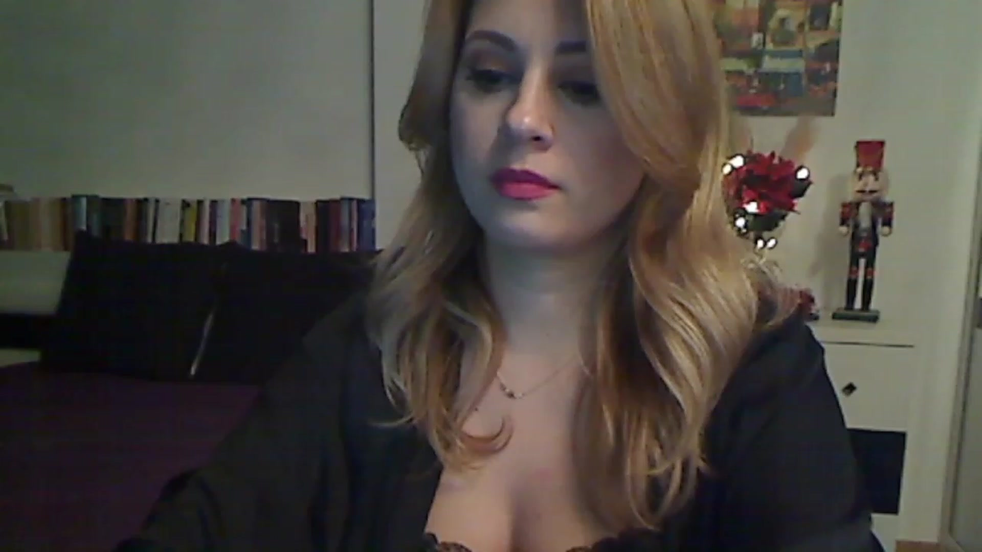 Gallery image thumbnail from MISS__S's myfreecams stream on, 12/12/2022, 24:57 image 14 of 20
