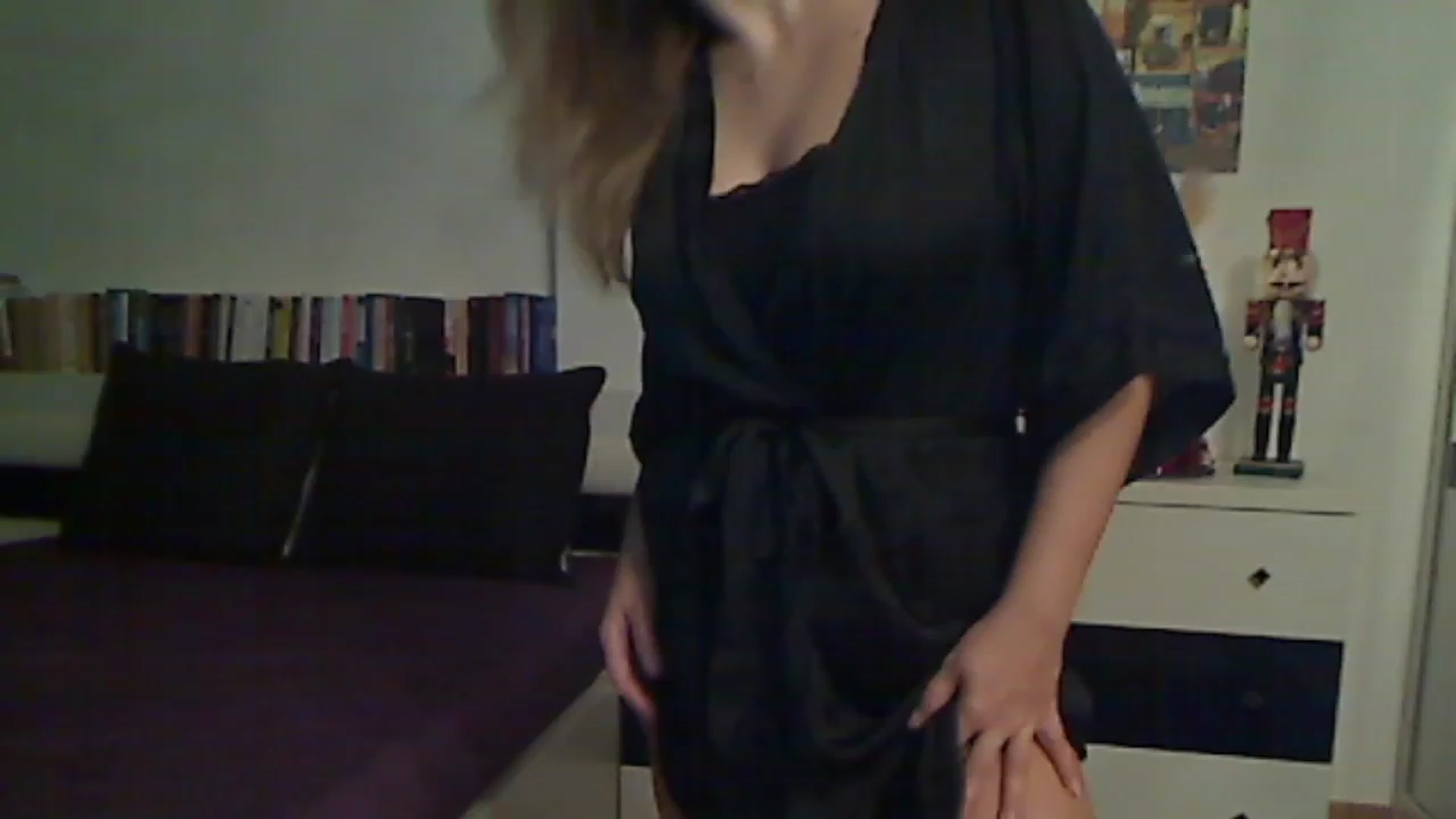 Gallery image thumbnail from MISS__S's myfreecams stream on, 12/12/2022, 24:57 image 19 of 20