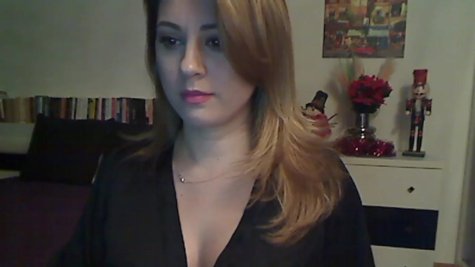 Gallery image thumbnail from MISS__S's myfreecams stream on, 12/20/2022, 01:28 image 1 of 20