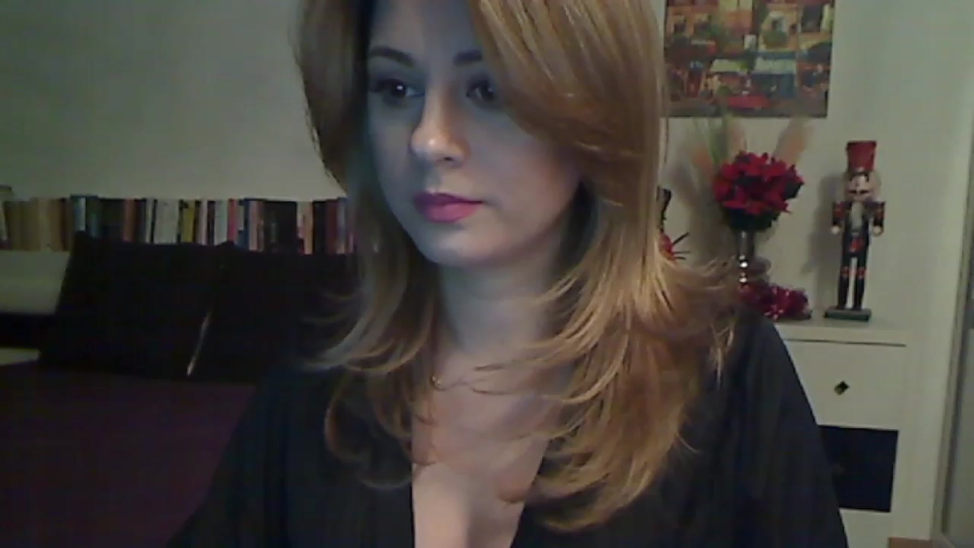 Gallery image thumbnail from MISS__S's myfreecams stream on, 12/20/2022, 01:28 image 11 of 20