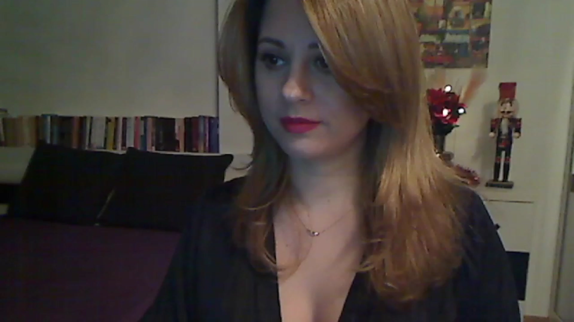 Gallery image thumbnail from MISS__S's myfreecams stream on, 12/23/2022, 02:18 image 20 of 20