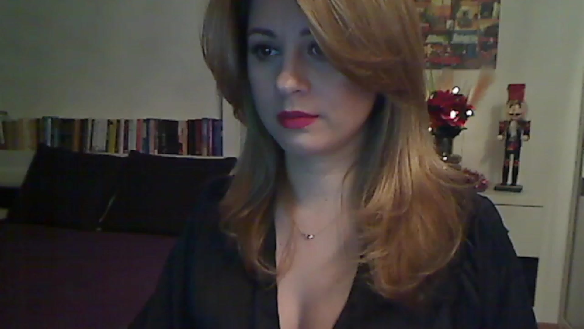 Gallery image thumbnail from MISS__S's myfreecams stream on, 12/23/2022, 02:18 image 13 of 20