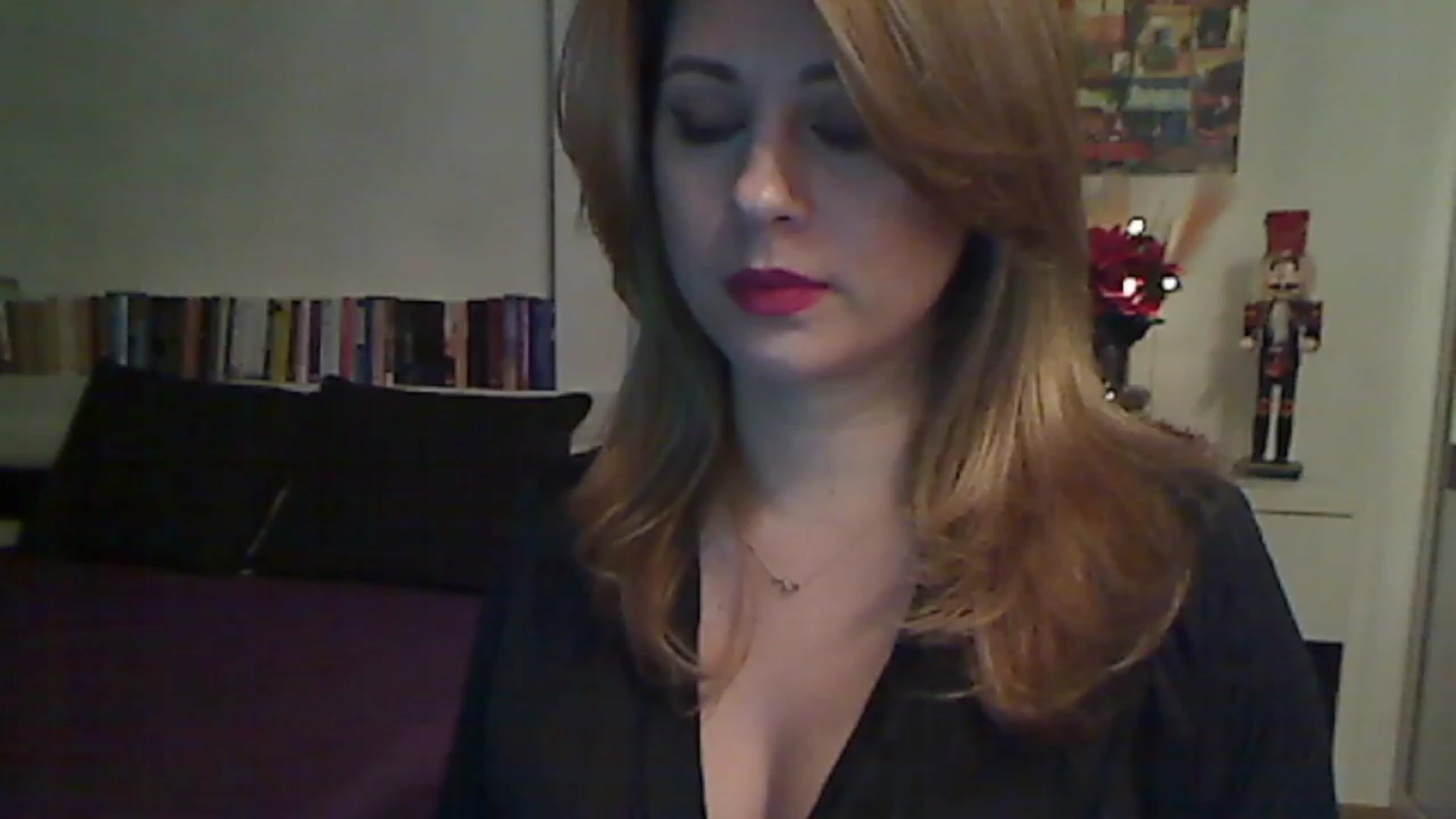 Gallery image thumbnail from MISS__S's myfreecams stream on, 12/23/2022, 02:18 image 14 of 20