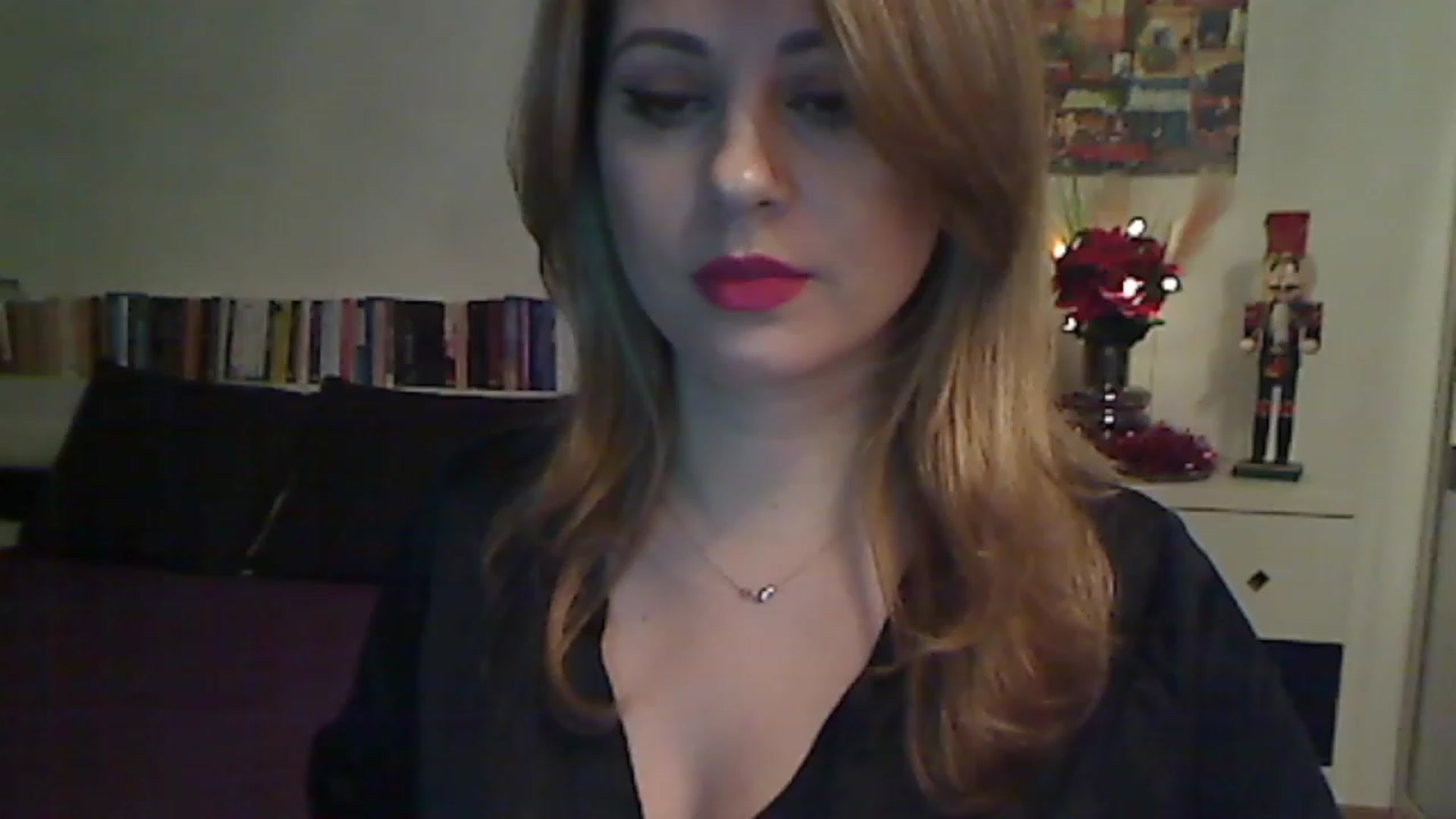 Gallery image thumbnail from MISS__S's myfreecams stream on, 12/23/2022, 02:18 image 1 of 20