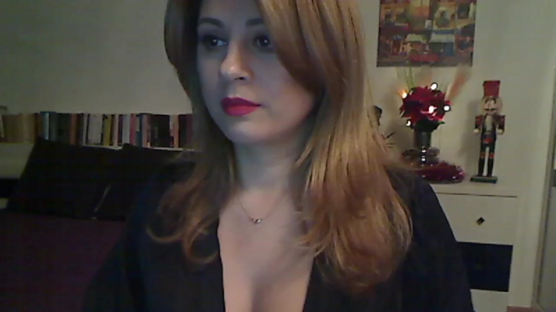 Gallery image thumbnail from MISS__S's myfreecams stream on, 12/23/2022, 02:18 image 6 of 20