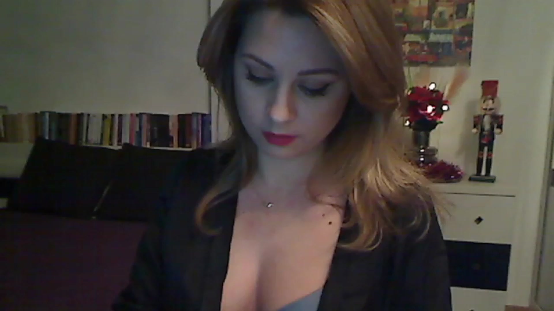 Gallery image thumbnail from MISS__S's myfreecams stream on, 12/23/2022, 02:18 image 4 of 20
