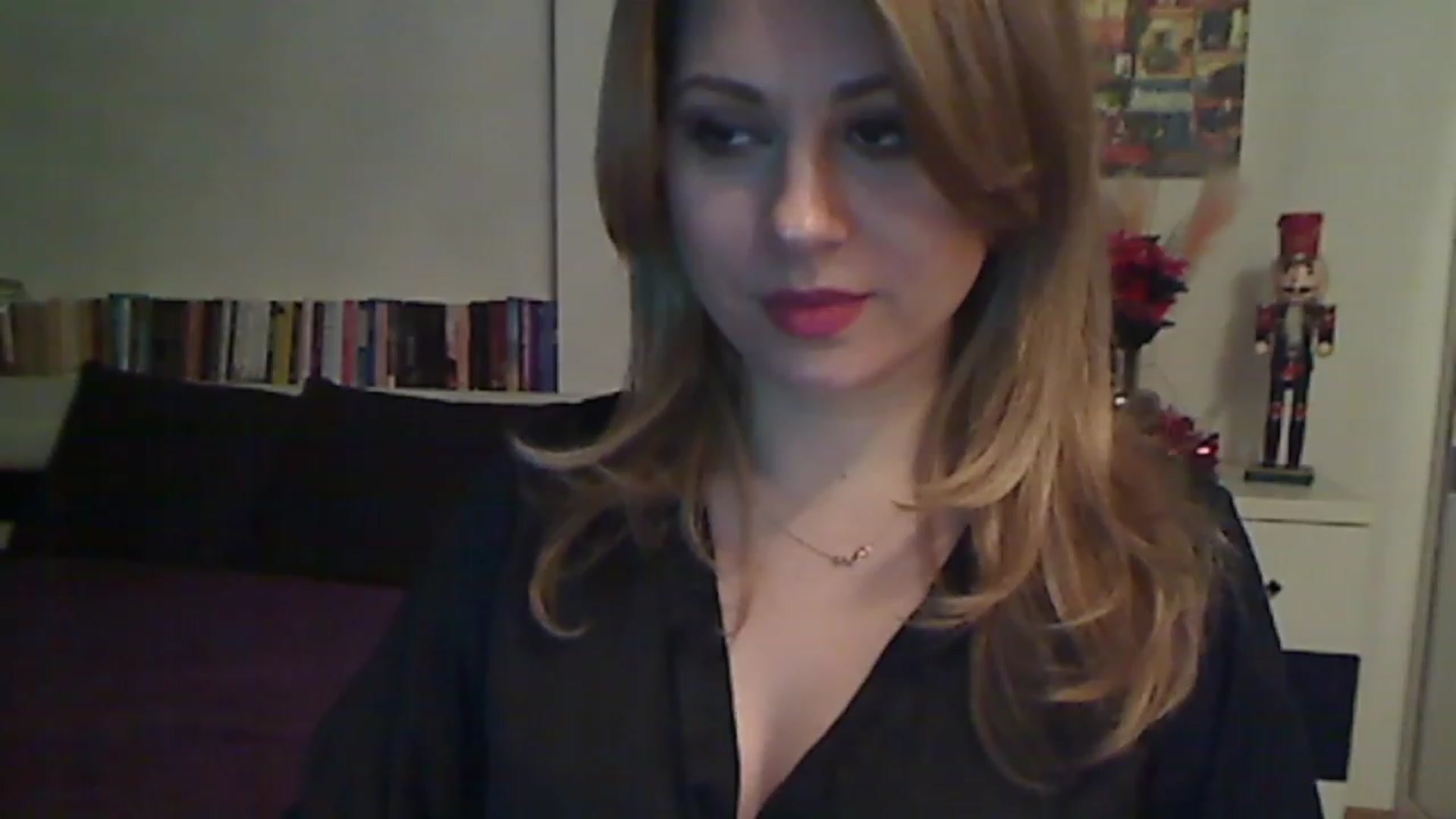 Gallery image thumbnail from MISS__S's myfreecams stream on, 12/29/2022, 24:00 image 9 of 20