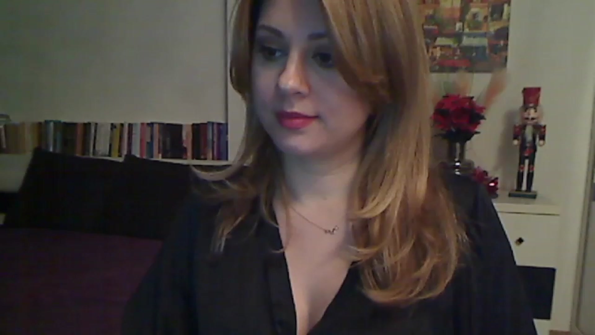 Gallery image thumbnail from MISS__S's myfreecams stream on, 12/29/2022, 24:00 image 5 of 20