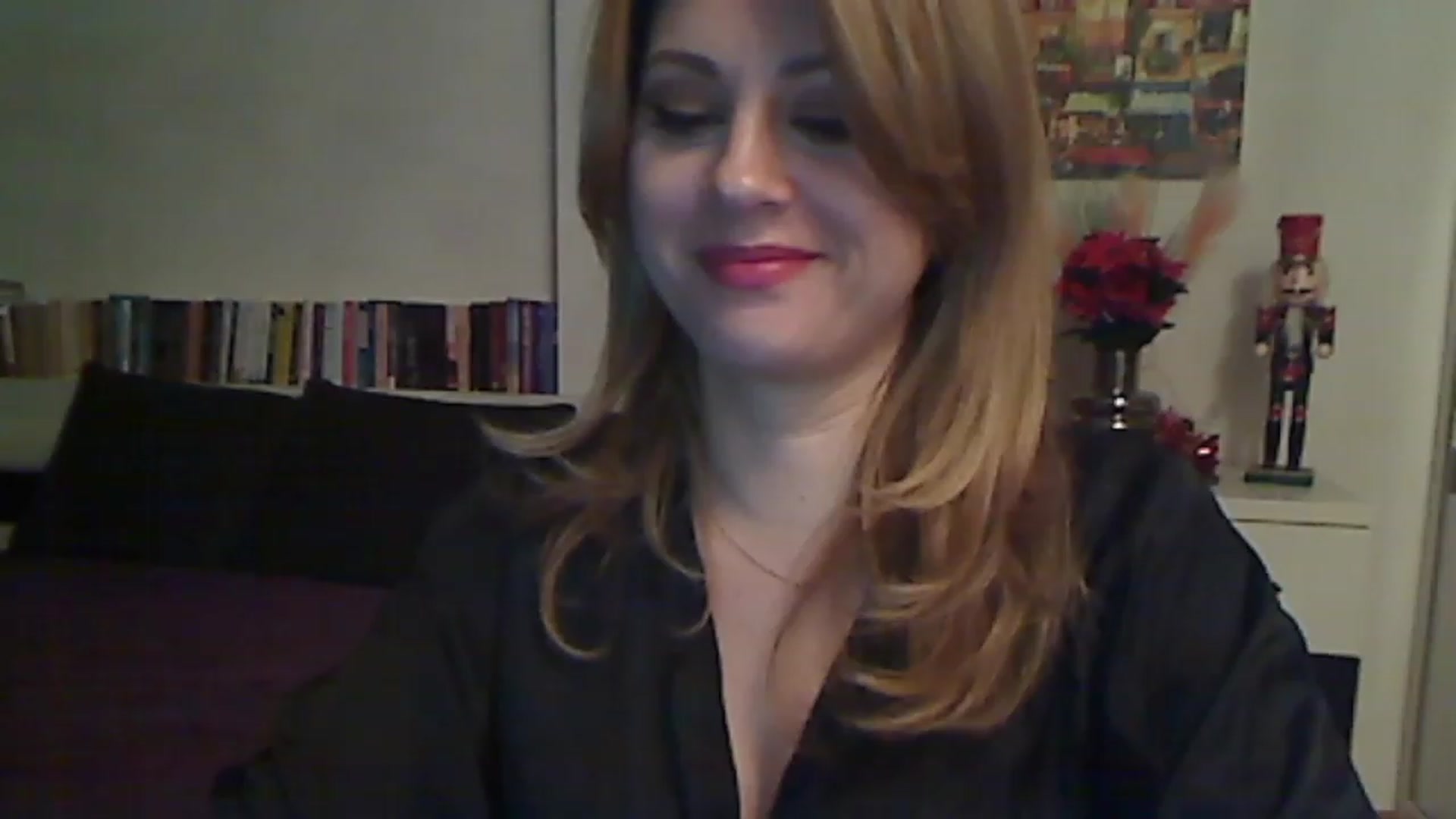 Gallery image thumbnail from MISS__S's myfreecams stream on, 12/29/2022, 24:00 image 13 of 20