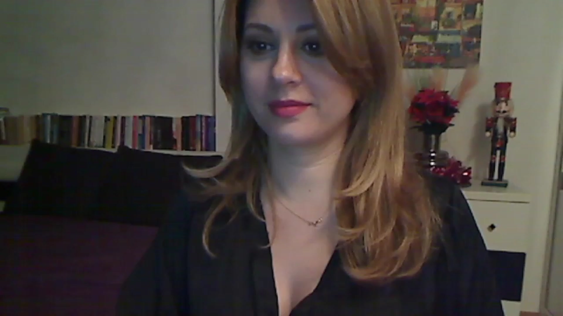 Gallery image thumbnail from MISS__S's myfreecams stream on, 12/29/2022, 24:00 image 8 of 20