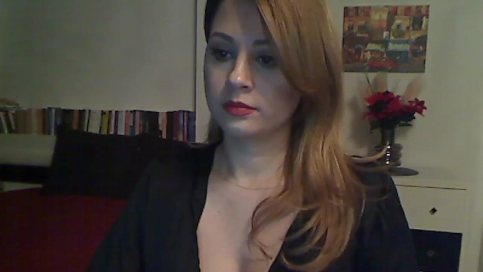 Gallery image thumbnail from MISS__S's myfreecams stream on, 02/19/2023, 01:24 image 12 of 20