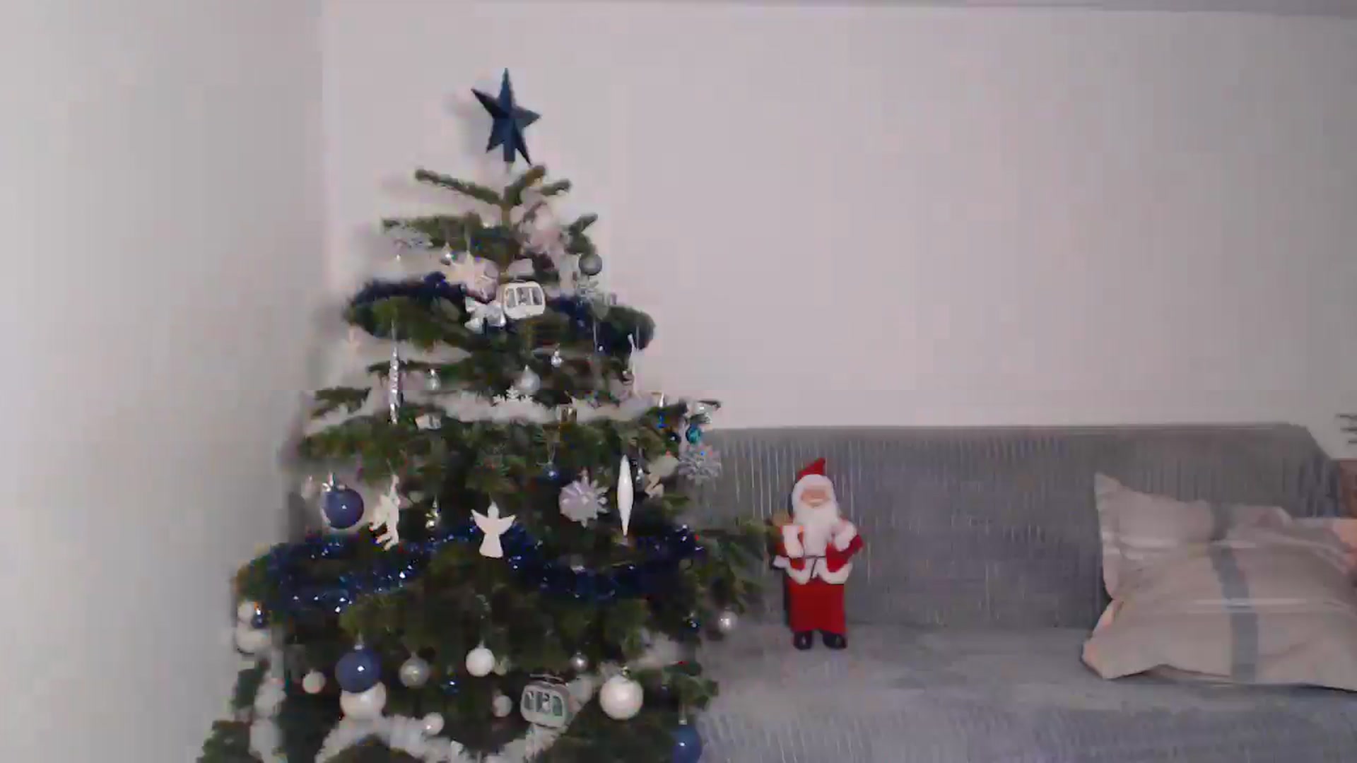 Gallery image thumbnail from MOMMYY's myfreecams stream on, 12/25/2024, 23:16 image 18 of 20