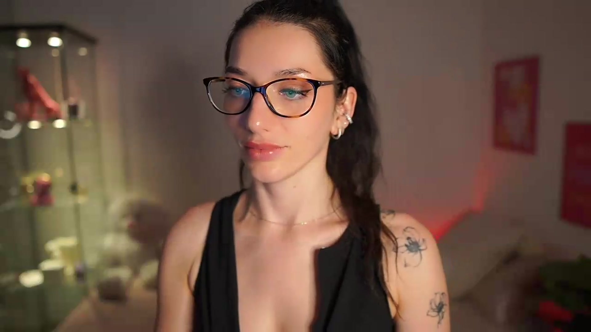 Gallery image thumbnail from MPaloma's myfreecams stream on, 07/17/2026, 01:08 image 12 of 20