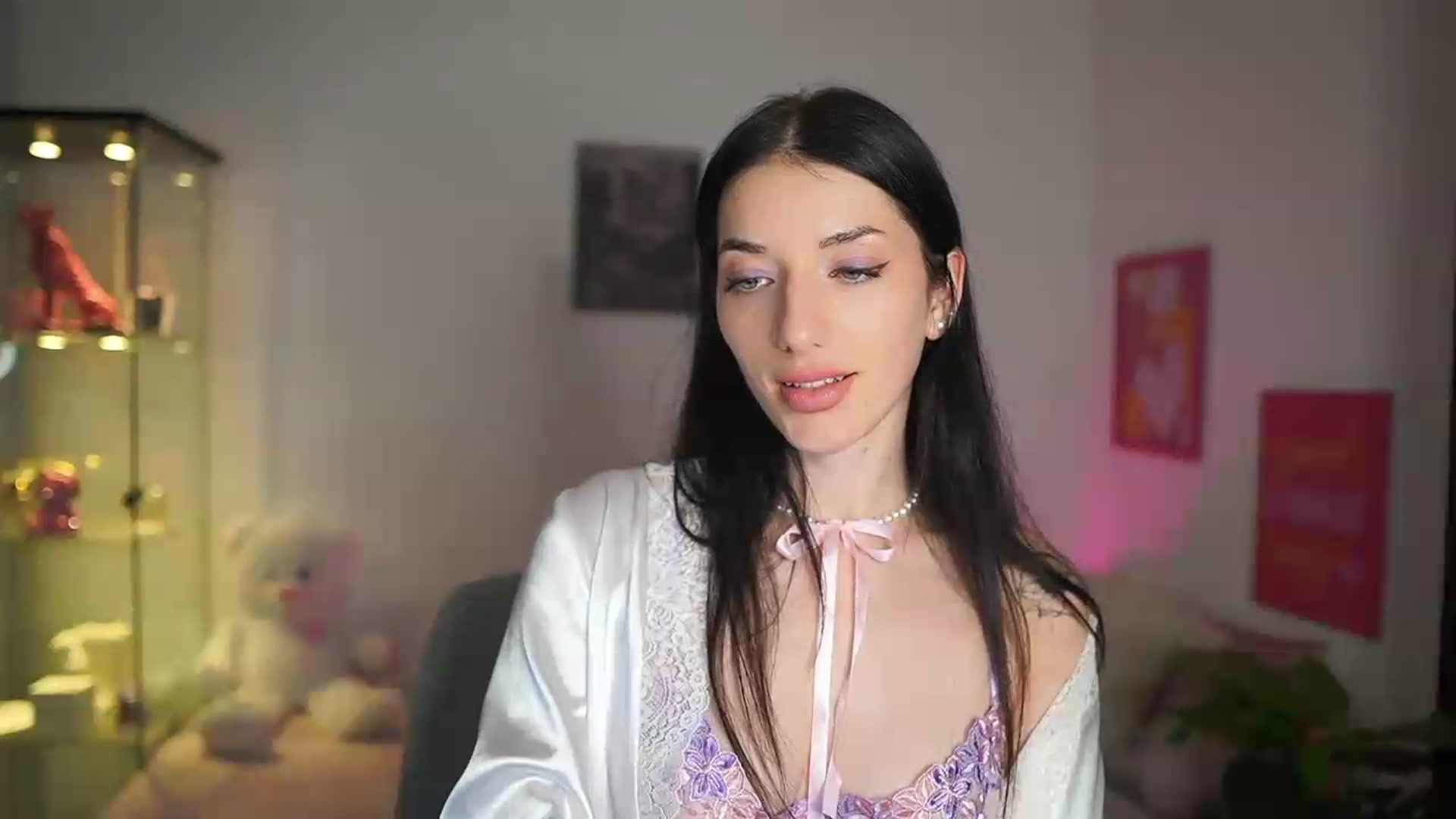 Gallery image thumbnail from MPaloma's myfreecams stream on, 08/22/2026, 18:42 image 17 of 20