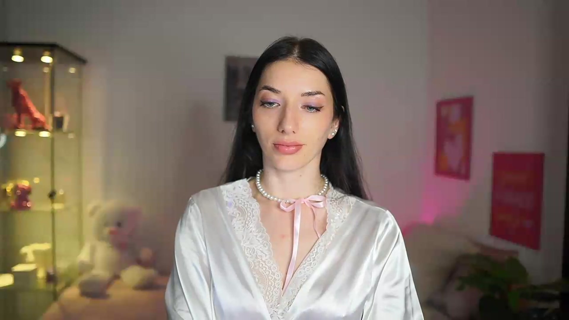 Gallery image thumbnail from MPaloma's myfreecams stream on, 08/22/2026, 18:42 image 7 of 20