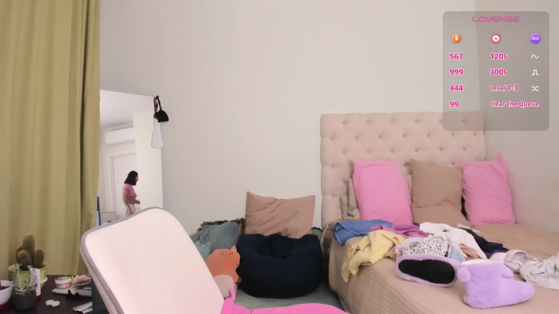 Gallery image thumbnail from MS_BLAZY's myfreecams stream on, 11/10/2024, 13:41 image 18 of 20