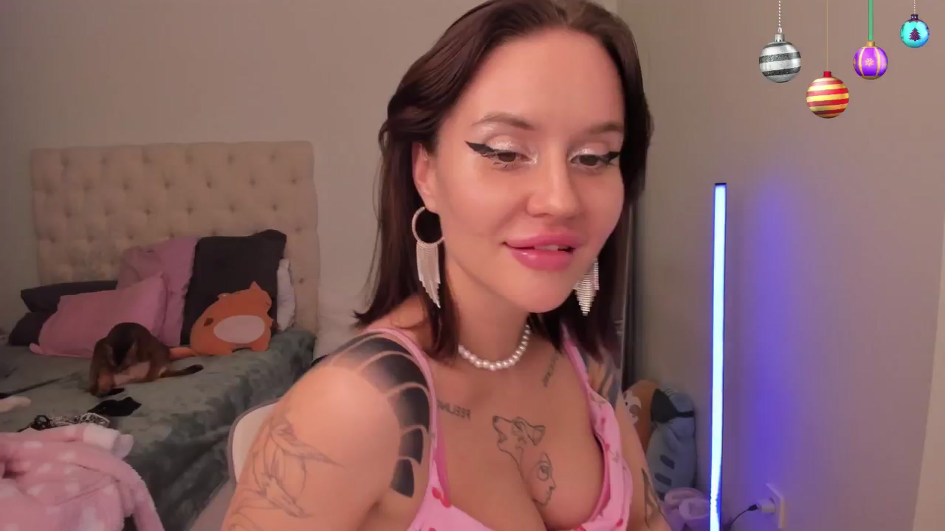 Gallery image thumbnail from MS_BLAZY's myfreecams stream on, 12/16/2024, 14:20 image 16 of 20