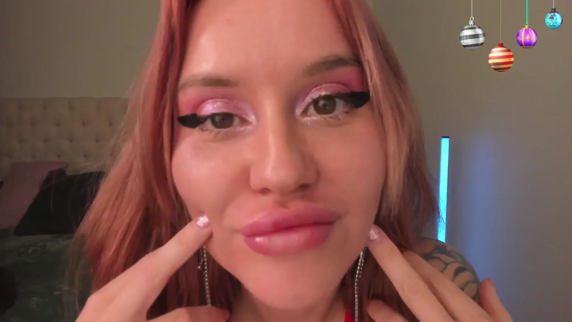 Gallery image thumbnail from MS_BLAZY's myfreecams stream on, 12/19/2024, 12:48 image 10 of 20