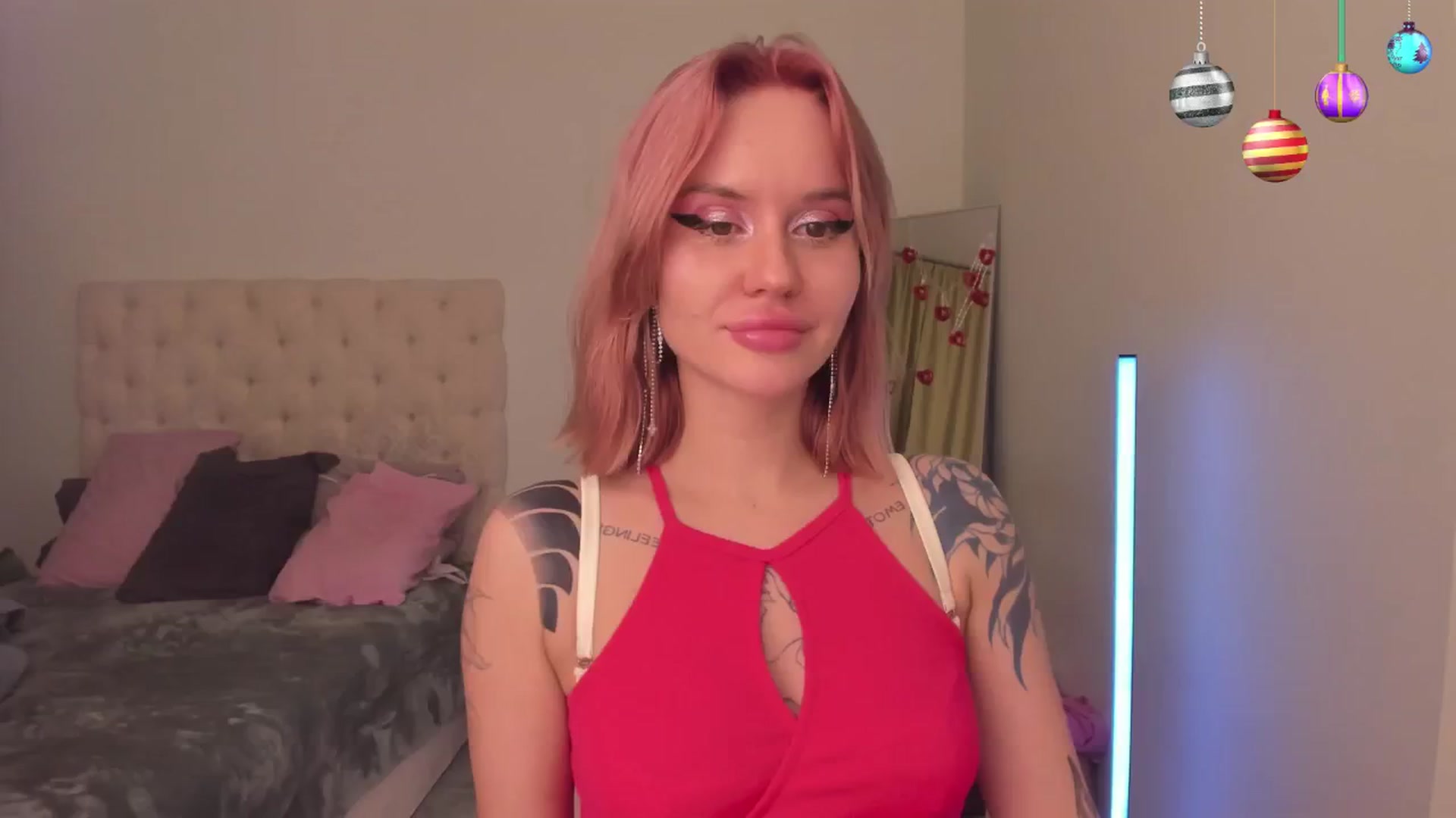 Gallery image thumbnail from MS_BLAZY's myfreecams stream on, 12/19/2024, 15:19 image 13 of 20