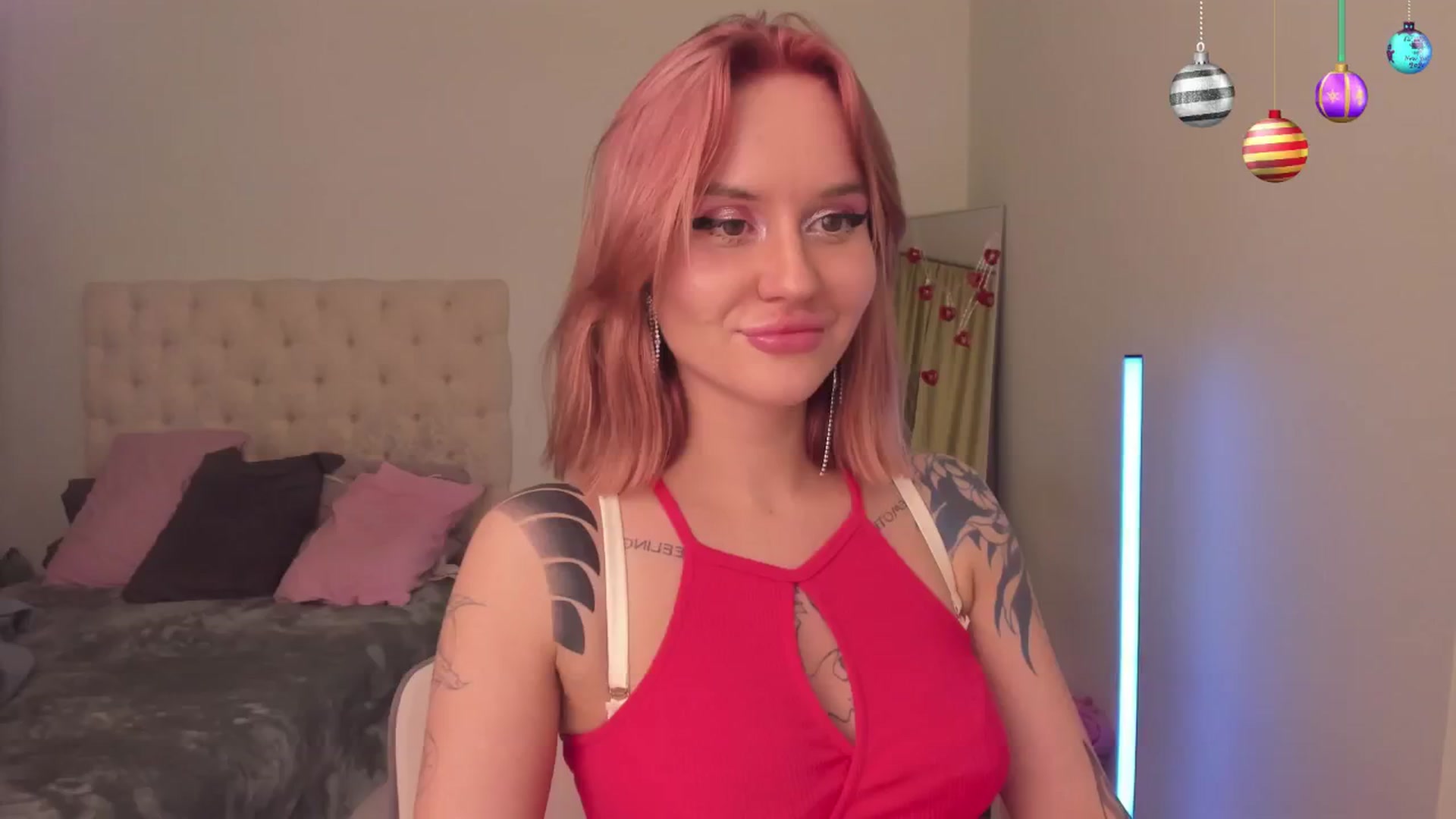 Gallery image thumbnail from MS_BLAZY's myfreecams stream on, 12/19/2024, 15:19 image 9 of 20