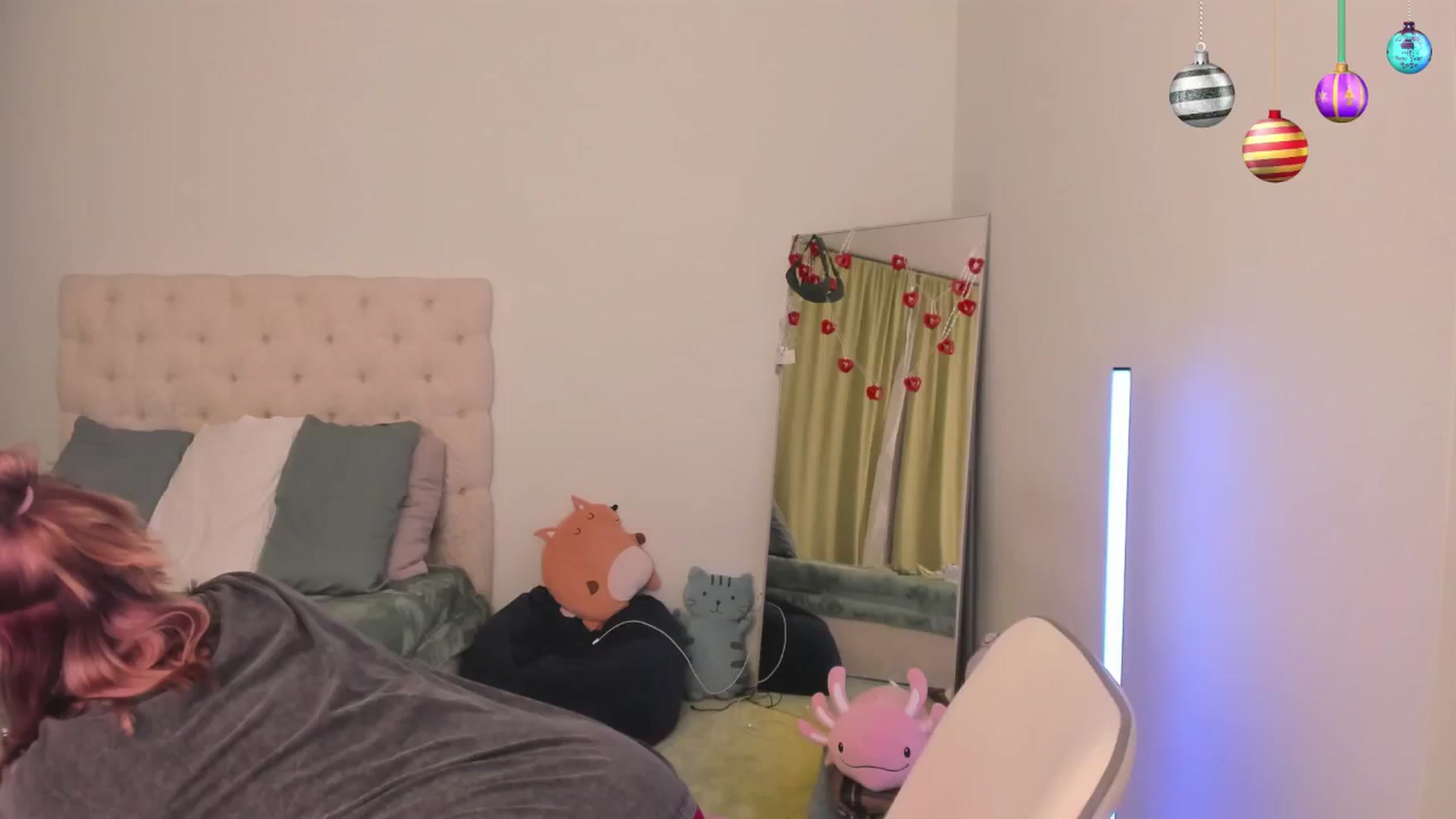 Gallery image thumbnail from MS_BLAZY's myfreecams stream on, 12/20/2024, 13:50 image 13 of 20