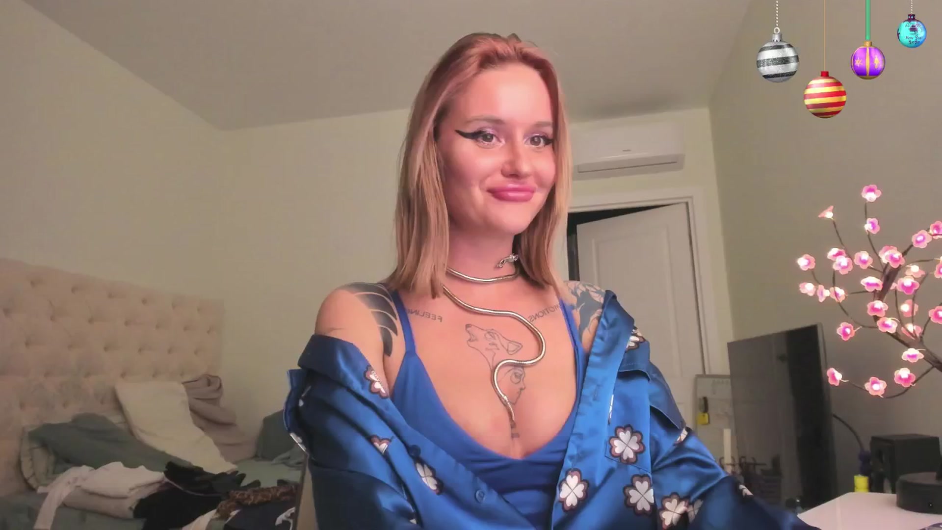 Gallery image thumbnail from MS_BLAZY's myfreecams stream on, 01/12/2025, 15:06 image 11 of 20
